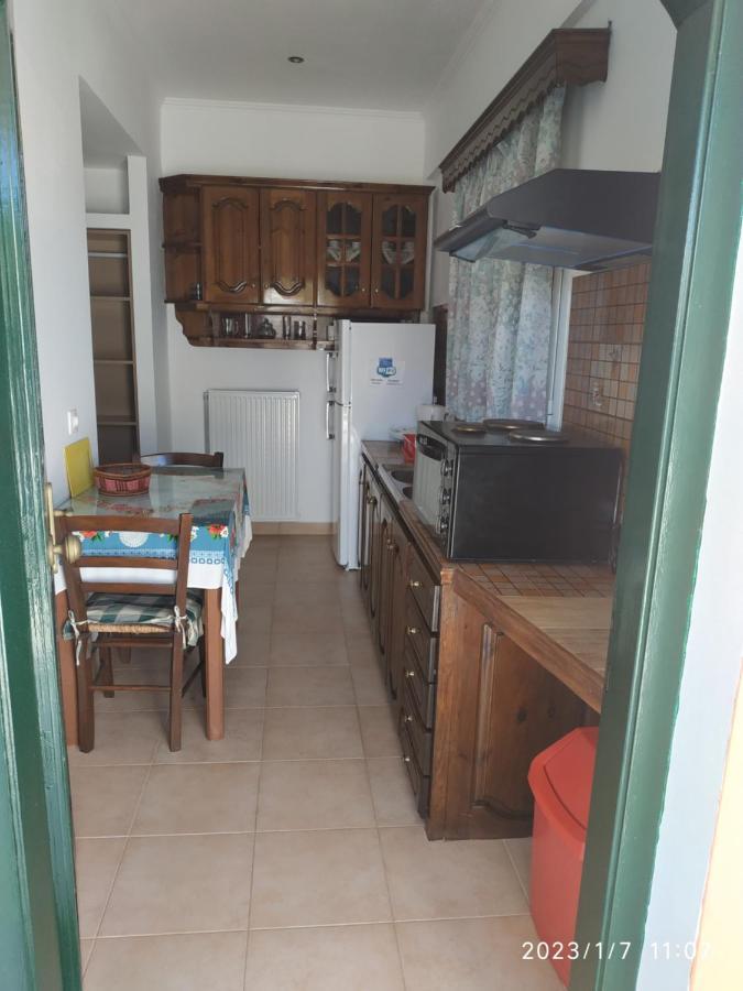 Gerekos Studios And Apartments Agios Georgios  Buitenkant foto