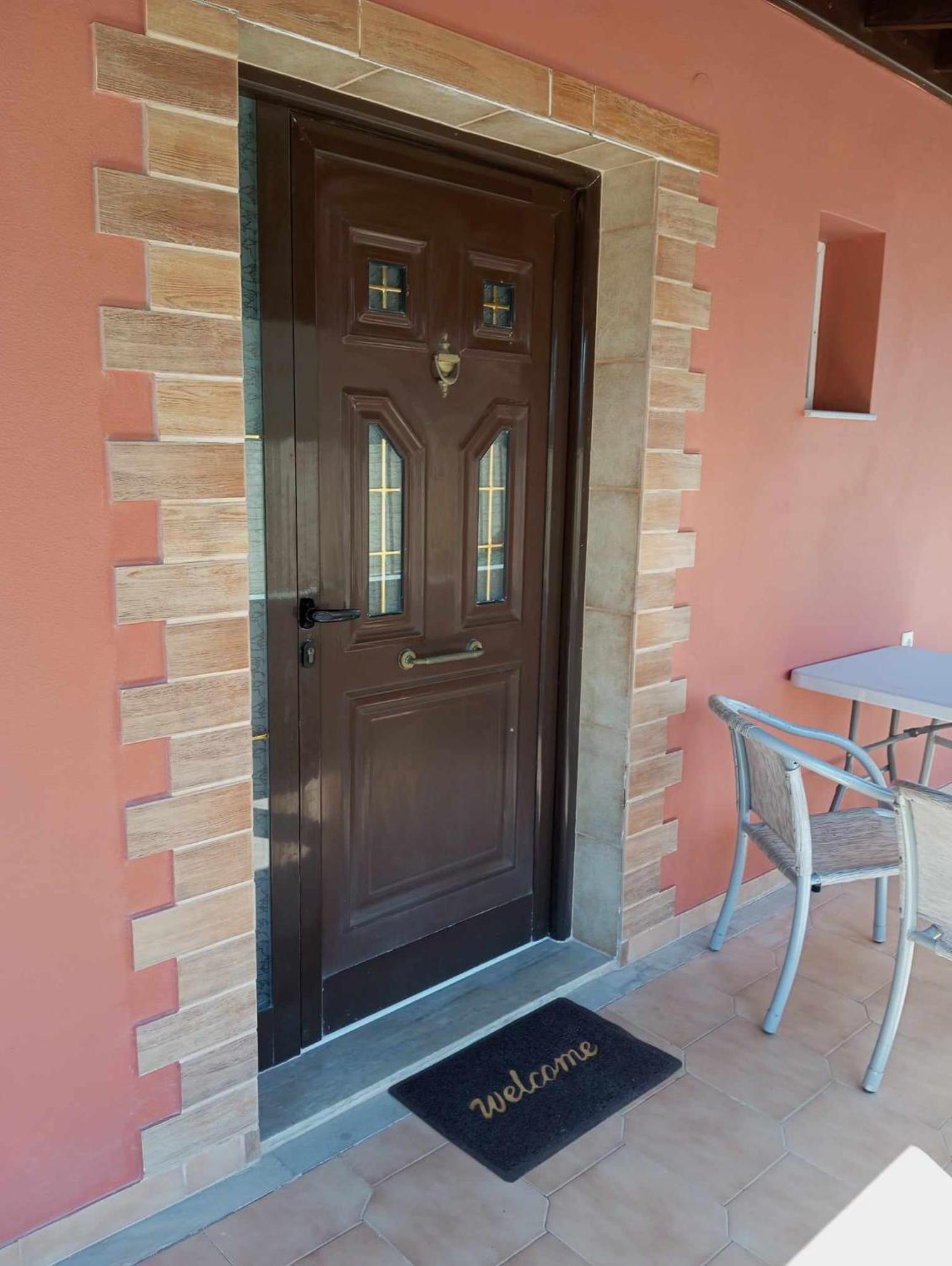 Gerekos Studios And Apartments Agios Georgios  Buitenkant foto