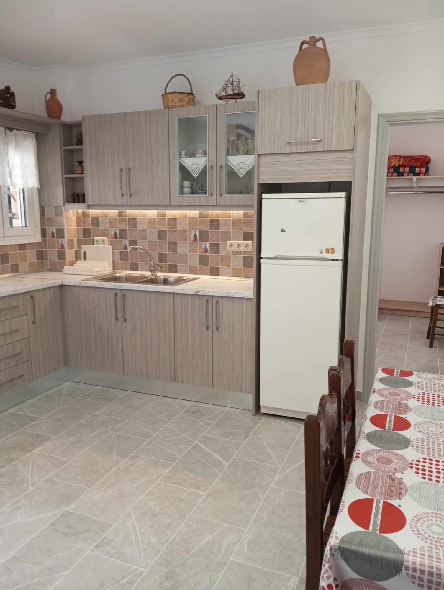 Gerekos Studios And Apartments Agios Georgios  Buitenkant foto