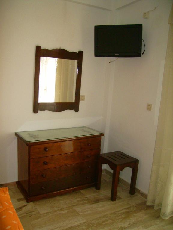 Gerekos Studios And Apartments Agios Georgios  Buitenkant foto