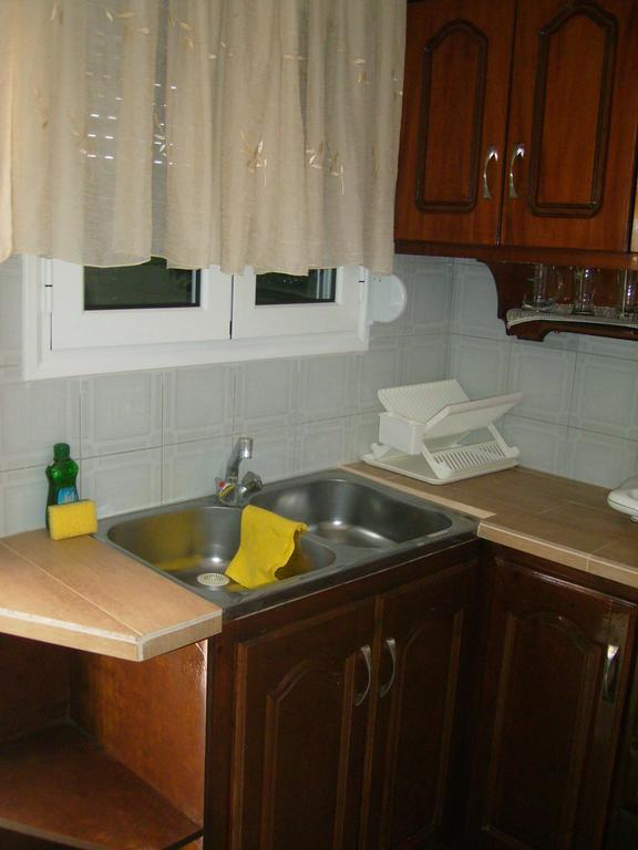 Gerekos Studios And Apartments Agios Georgios  Buitenkant foto